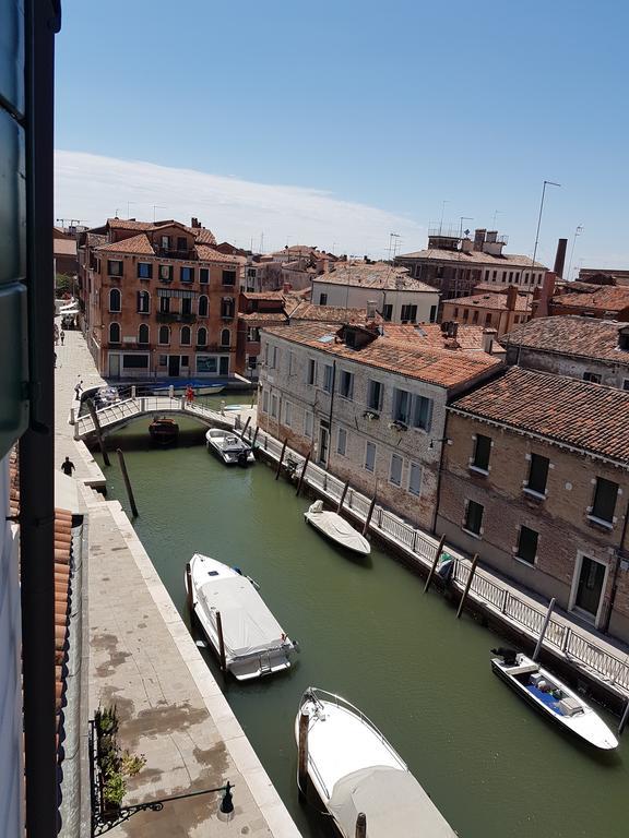 White Attic Angelo Raffaele Apartment Venice Luaran gambar